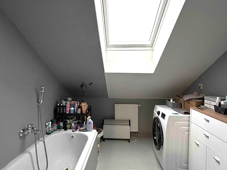 Prodej bytu 2+1 68 m² (Podkrovní) - foto 7