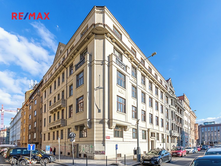 Prodej bytu 4+1 131 m² (Jednopodlažní) - foto 1