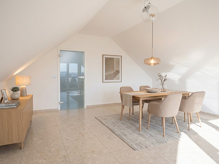 Prodej bytu 3+1 134 m² (Podkrovní) - foto 7