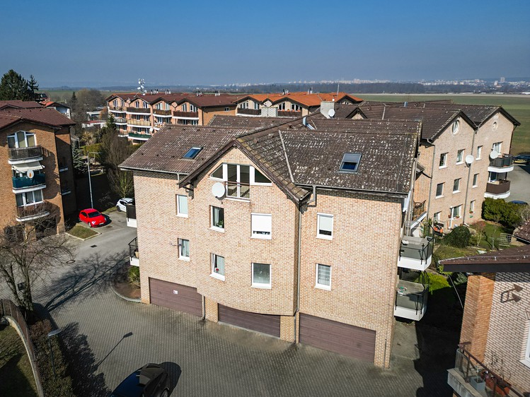Prodej bytu 3+1 134 m² (Podkrovní) - foto 5