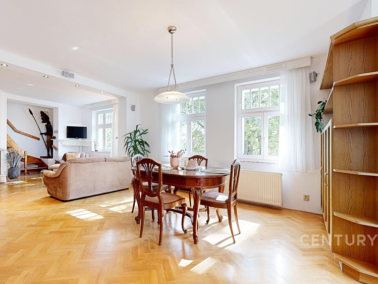 Prodej bytu atypické 209 m² - foto 1