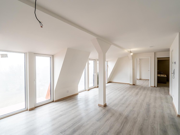 Prodej bytu 4+kk 76 m² - foto 2