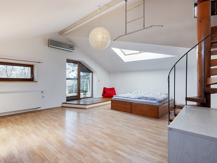 Prodej bytu 5+1 170 m² (Mezonet) - foto 3