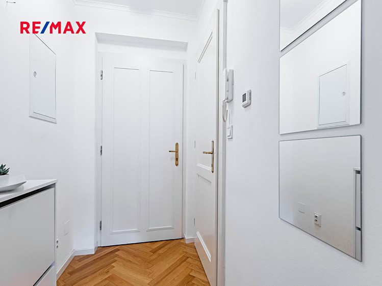 Prodej bytu 1+kk 27 m² - foto 5