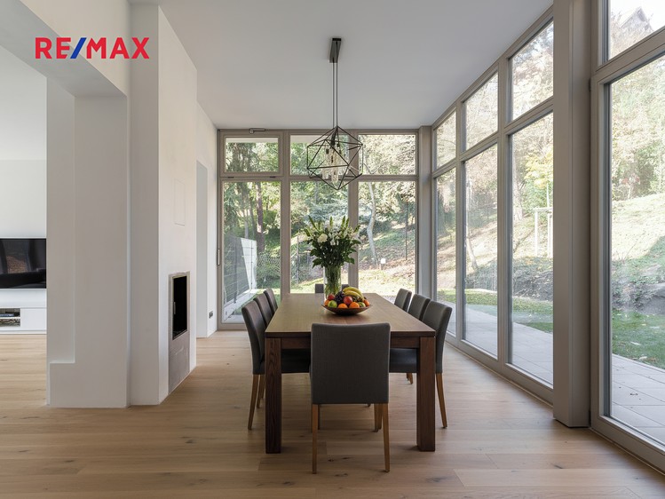Prodej bytu 5+1 171 m² (Jednopodlažní) - foto 1