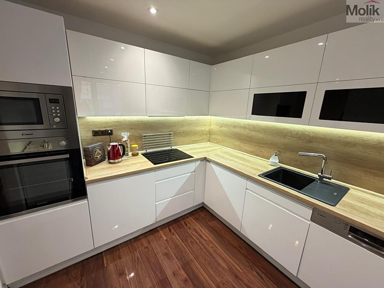 Prodej bytu 3+1 68 m² - foto 1