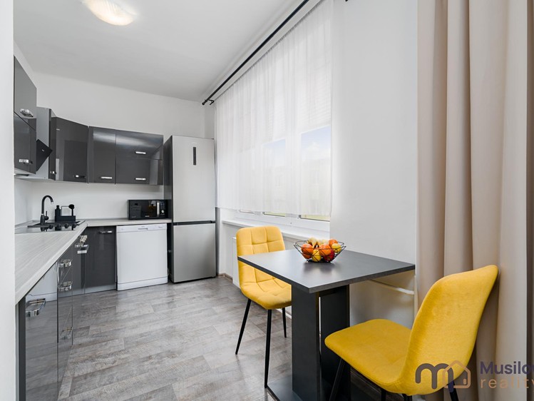 Prodej bytu 2+1 56 m² - foto 6