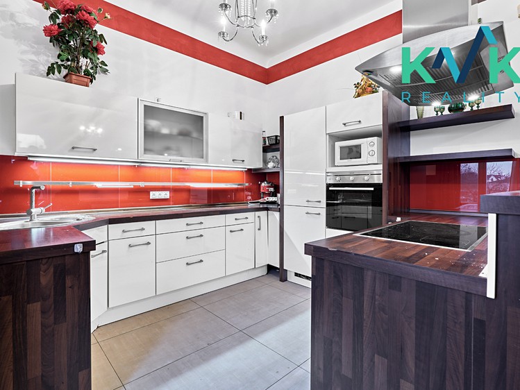 Prodej bytu 4+kk 109 m² - foto 1