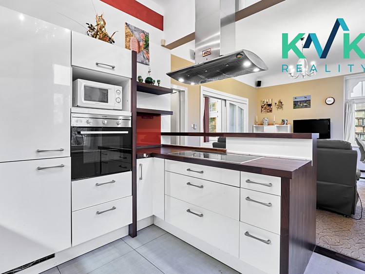 Prodej bytu 4+kk 109 m² - foto 2