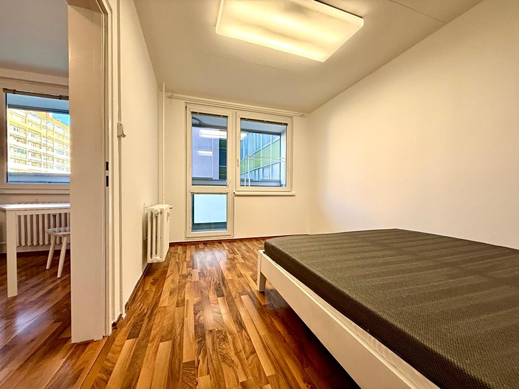 Prodej bytu 2+kk 66 m² (Jednopodlažní) - foto 3