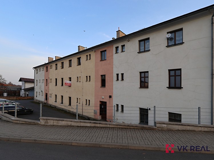 Prodej bytu 3+1 94 m² (Jednopodlažní) - foto 1