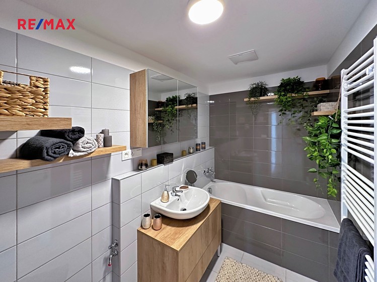 Prodej bytu 1+kk 47 m² - foto 1