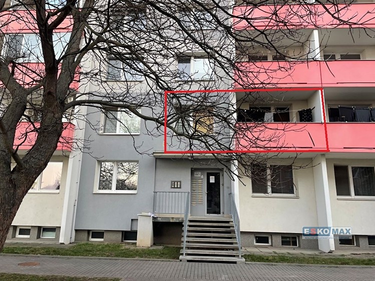 Prodej bytu 1+1 33 m² - foto 1