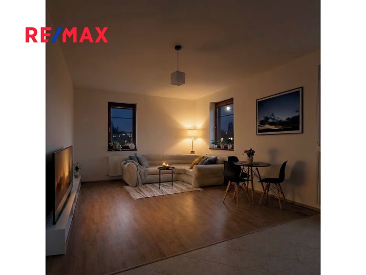 Prodej bytu 2+1 84 m² (Jednopodlažní) - foto 3