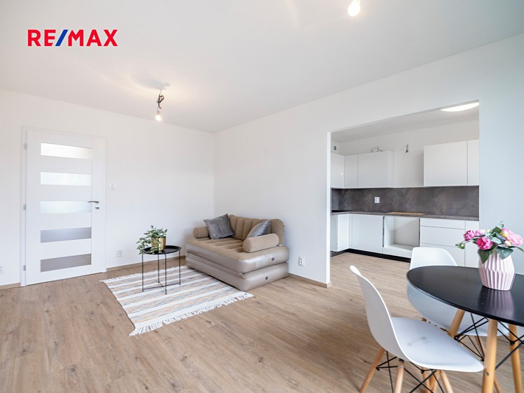 Prodej bytu 3+1 65 m² - foto 4