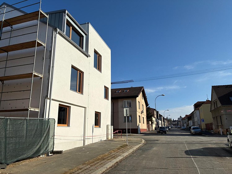 Prodej bytu 2+kk 71 m² (Jednopodlažní) - foto 3
