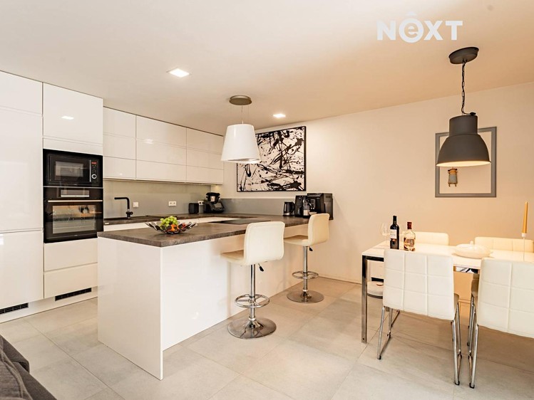 Prodej bytu 5+kk 154 m² (Jednopodlažní) - foto 2
