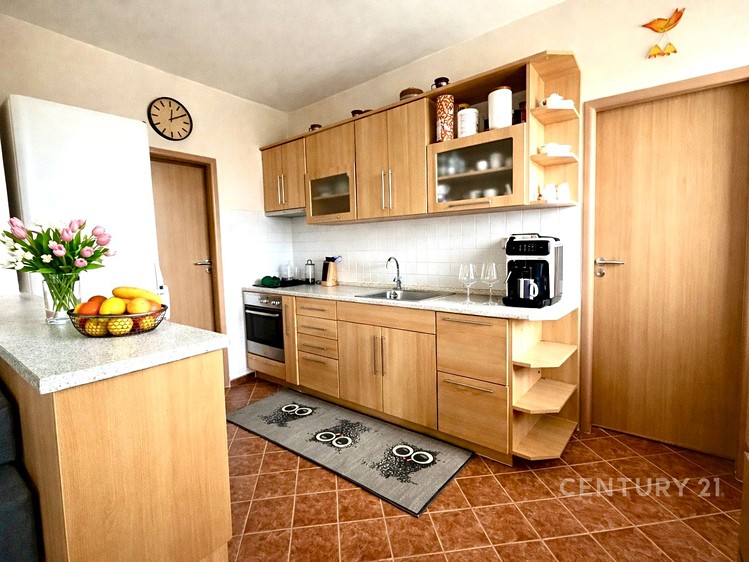 Prodej bytu 2+kk 66 m² - foto 2