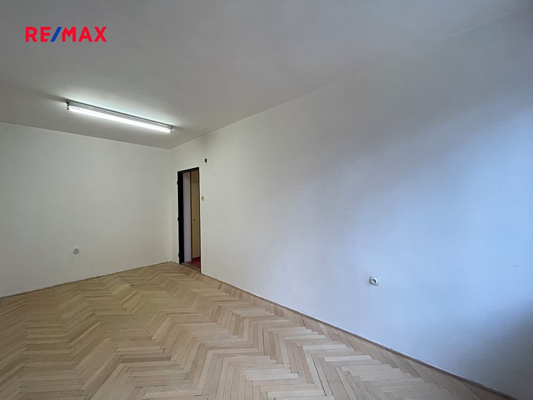 Prodej bytu 4+kk 76 m² (Jednopodlažní) - foto 2