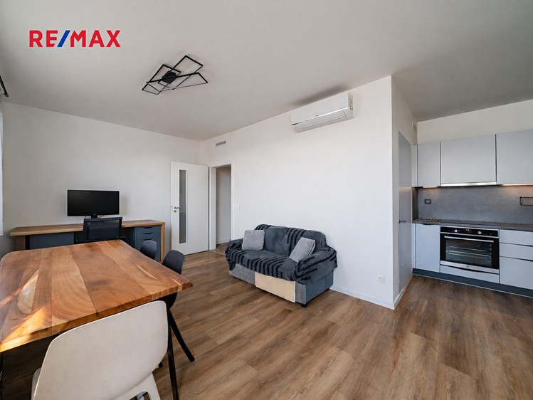Prodej bytu 3+kk 78 m² (Jednopodlažní) - foto 4