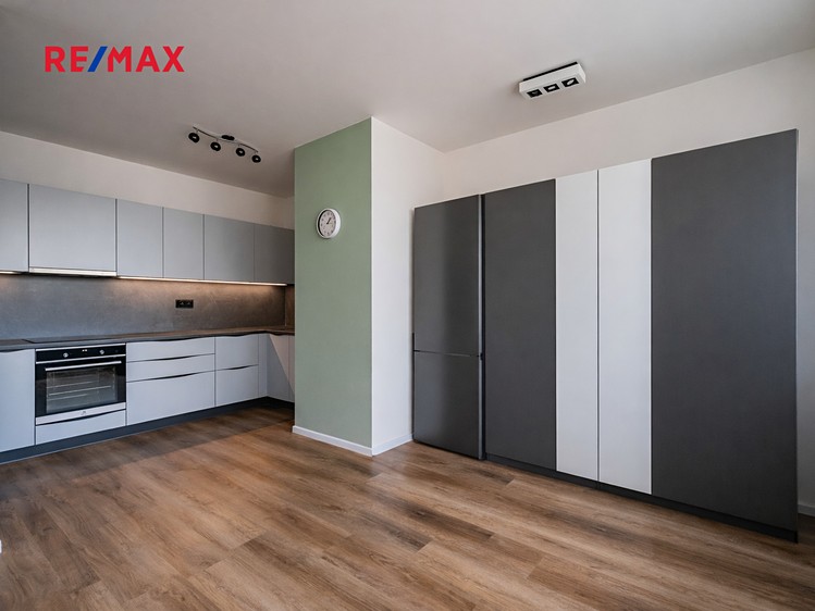 Prodej bytu 3+kk 78 m² (Jednopodlažní) - foto 3