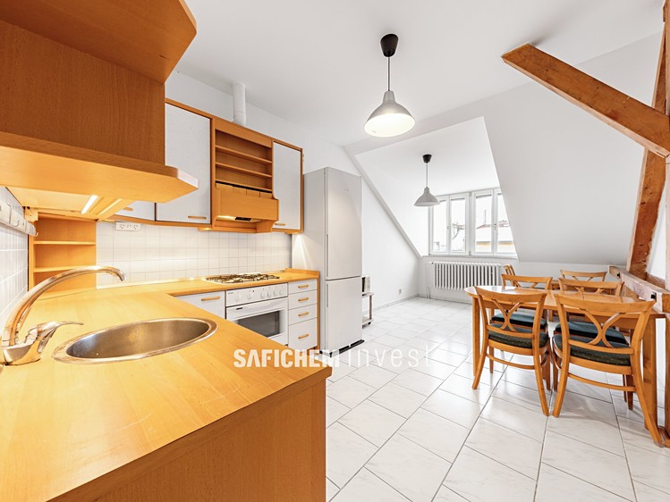 Prodej bytu 2+1 104 m² (Mezonet) - foto 1