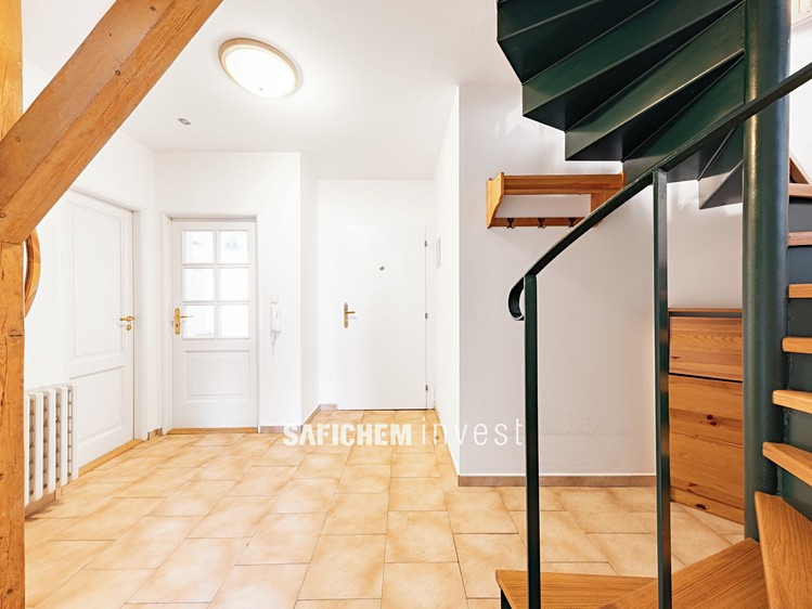 Prodej bytu 2+1 104 m² (Mezonet) - foto 2