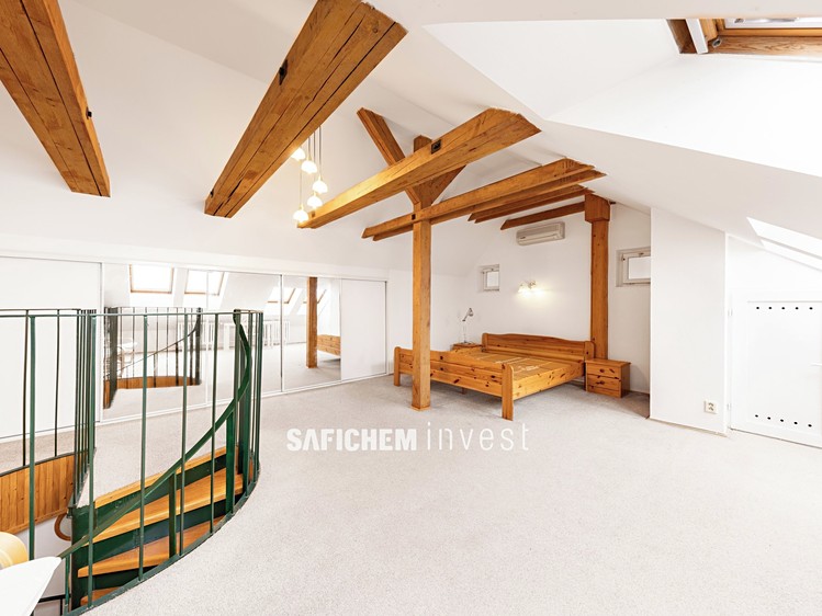 Prodej bytu 2+1 104 m² (Mezonet) - foto 6