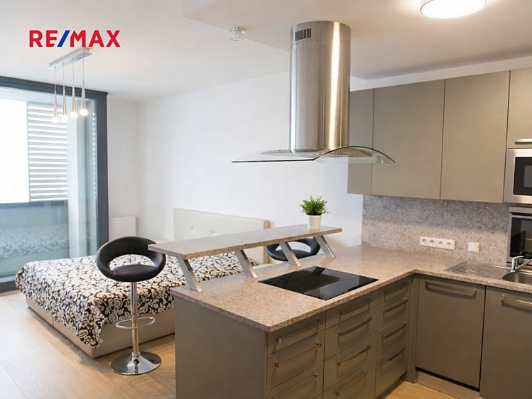 Prodej bytu 1+kk 40 m² - foto 1