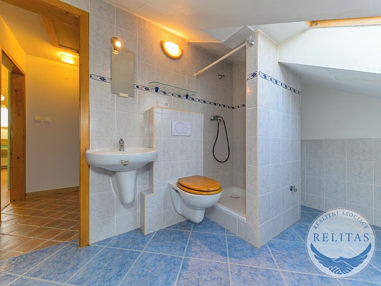 Prodej bytu 3+1 110 m² (Mezonet) - foto 3