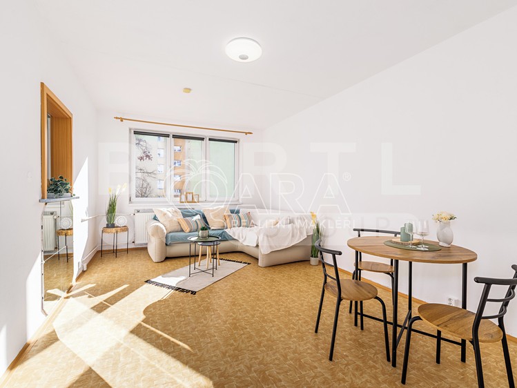 Prodej bytu 3+1 66 m² - foto 2