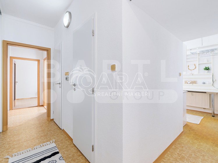 Prodej bytu 3+1 66 m² - foto 3