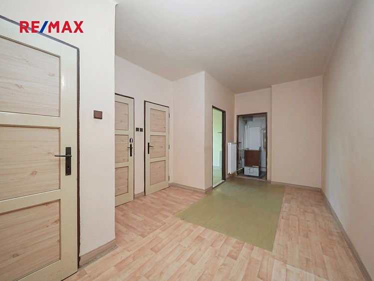 Prodej bytu 1+1 65 m² - foto 4