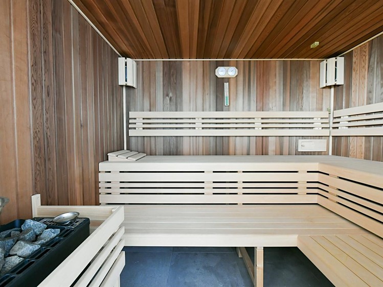 Prodej bytu 6 pokojů a více 278 m² - foto 8