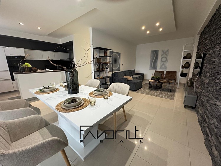 Prodej bytu 3+kk 94 m² - foto 1
