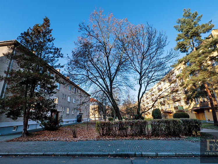 Prodej bytu 2+1 62 m² (Jednopodlažní) - foto 2