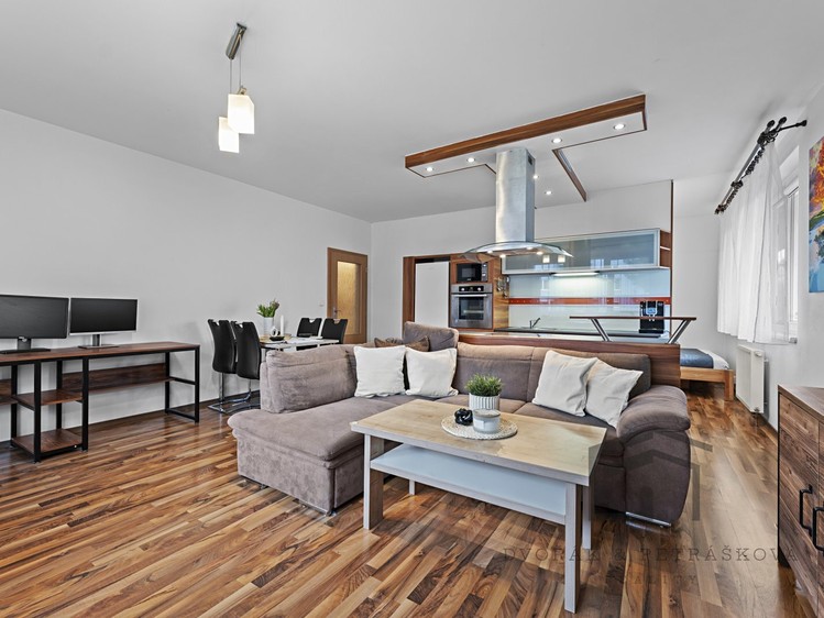 Prodej bytu 3+kk 65 m² - foto 1