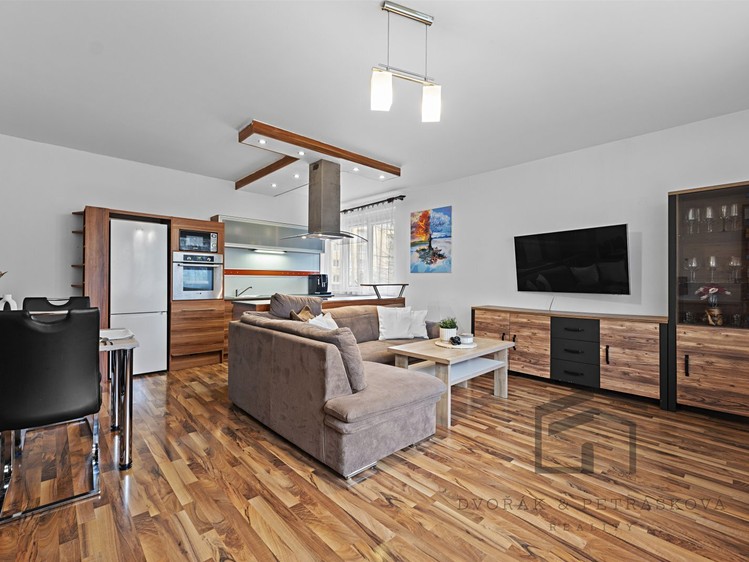 Prodej bytu 3+kk 65 m² - foto 2