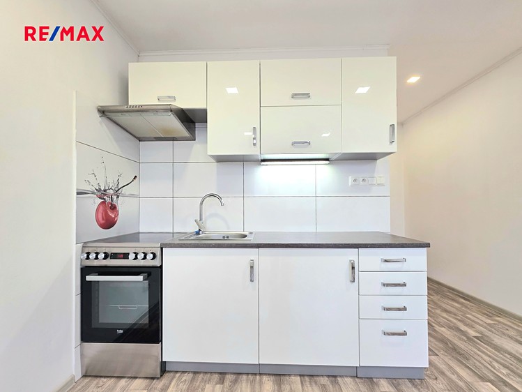 Prodej bytu 1+1 35 m² - foto 3