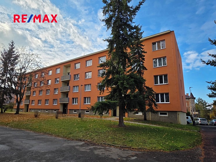 Prodej bytu 1+1 35 m² - foto 1