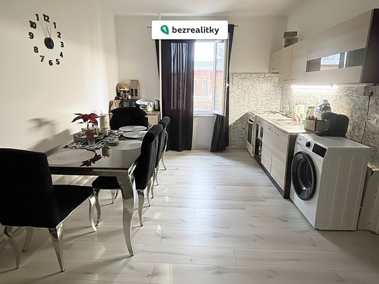 Prodej bytu 1+1 49 m² - foto 1