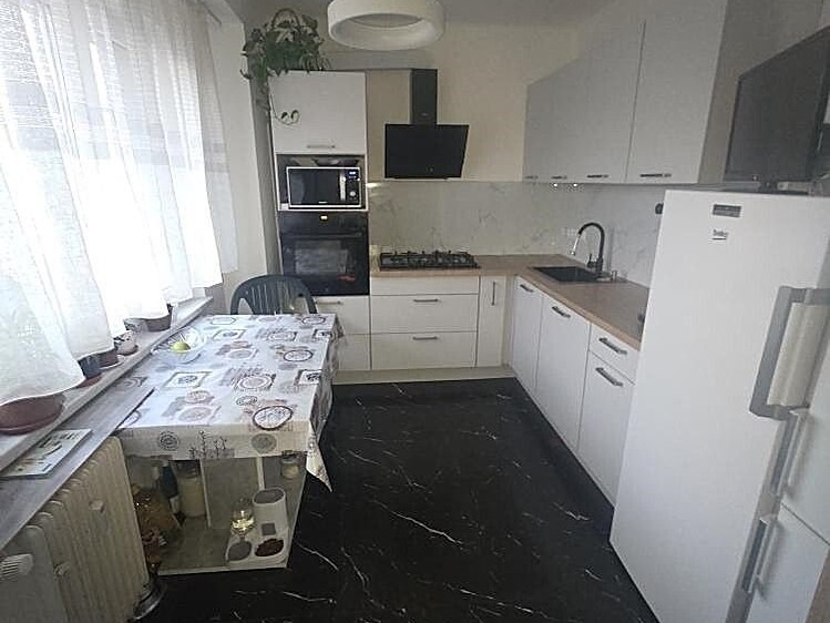 Prodej bytu 2+1 57 m² - foto 2