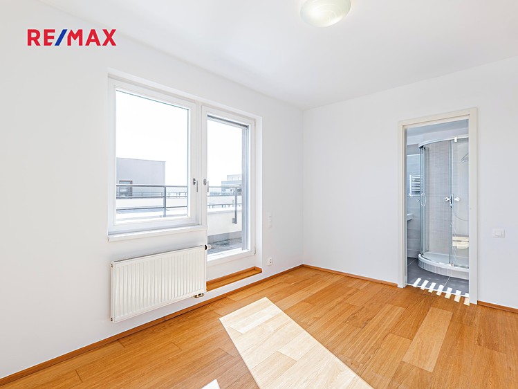 Prodej bytu 4+kk 99 m² - foto 8