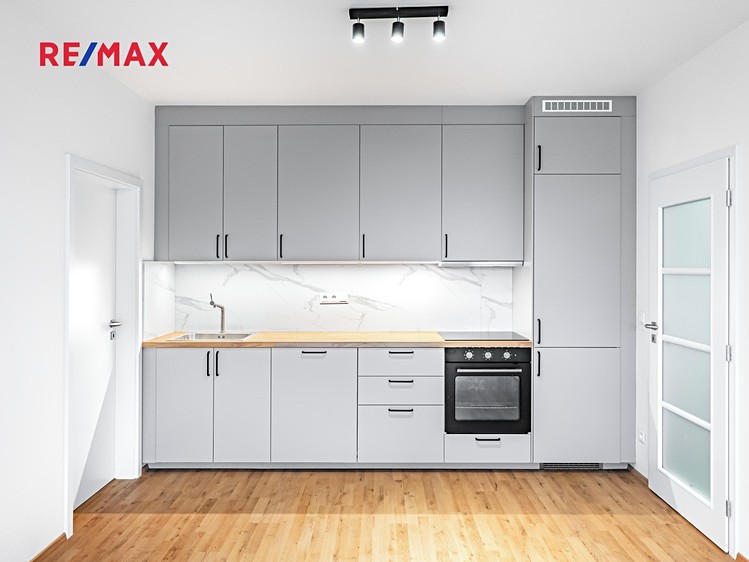 Prodej bytu 3+kk 67 m² - foto 2