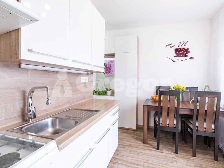 Prodej bytu 2+1 44 m² (Jednopodlažní) - foto 1