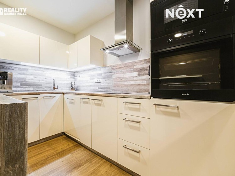 Prodej bytu 2+kk 114 m² (Jednopodlažní) - foto 2