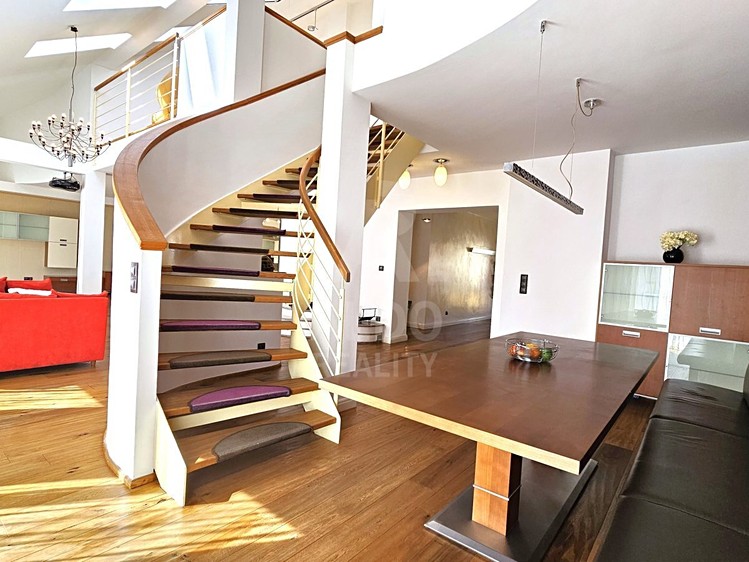 Prodej bytu atypické 255 m² - foto 2