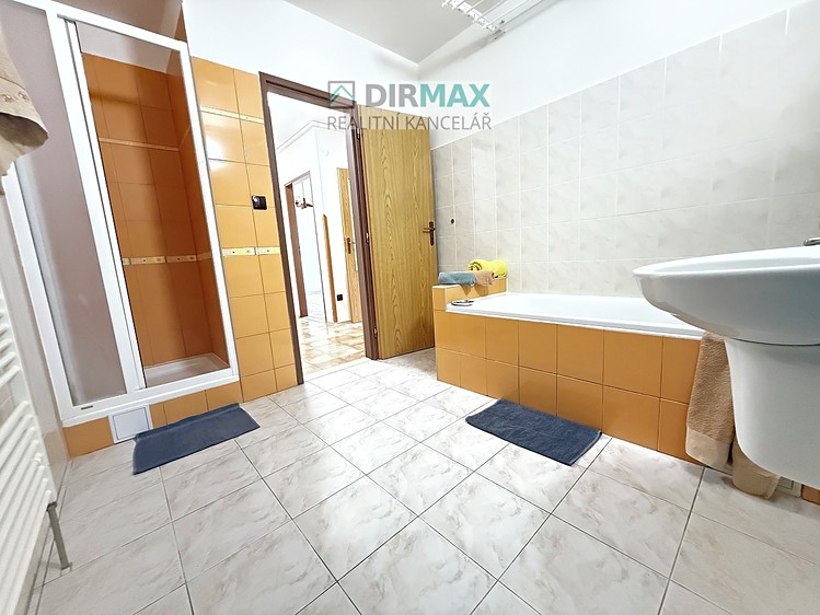 Prodej bytu 3+1 107 m² (Jednopodlažní) - foto 8