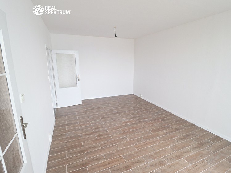 Pronájem bytu 1+1 42 m² - foto 4