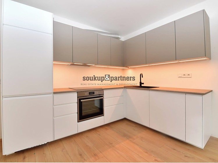 Pronájem bytu 2+kk 48 m² - foto 4